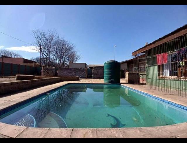 3 BEDROOM HOUSE FOR SALE IN VANDERBIJLPARK CW 5